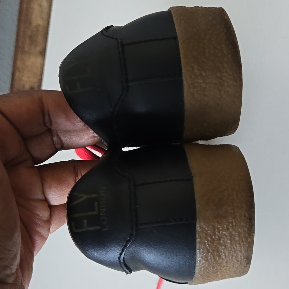 Fly London Berg823fly Black Sneakers with Red Laces Size 40 - Picture 4 of 12